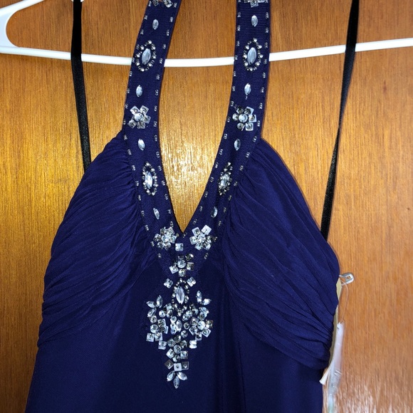 Halter evening/prom dress - Picture 1 of 4